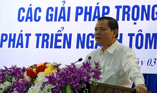 Bộ trưởng Bộ NNPTNT Nguyễn Xuân Cường phát biểu tại hội nghị.Ảnh: NHẬT HỒ