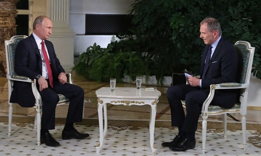 Tổng thống Nga Vladimir Putin trả lời phỏng vấn kênh truyền hình Áo ORF. Ảnh: Sputnik