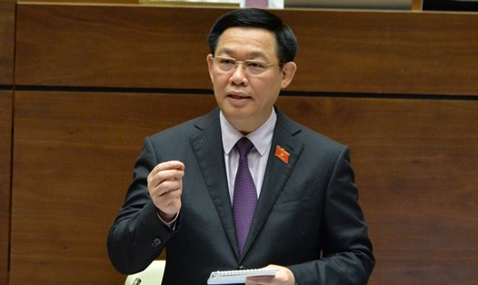 Phó Thủ tướng Vương Đình Huệ trả lời chất vấn tại Quốc hội vào chiều 6.6.