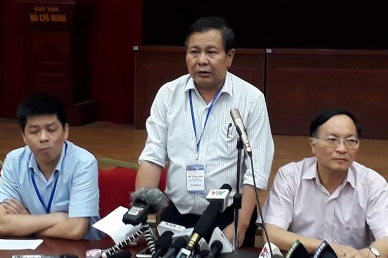 Chiều 7.6, Sở GDĐT tiếp tục tổ chức họp gấp để thông tin về nghi án lộ đề thi tuyển sinh vào lớp 10.