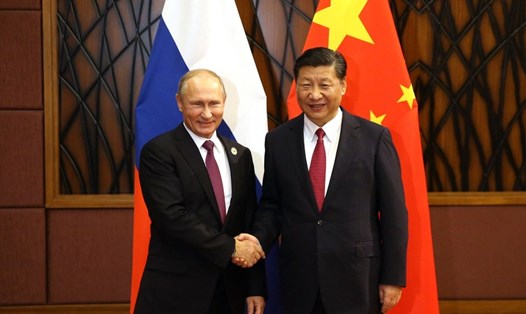 Tổng thống Vladimir Putin  và Chủ tịch Tập Cận Bình. Ảnh: Reuters.