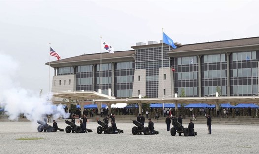 Lễ khai trương tổng hành dinh mới của Lực lượng Mỹ ở Hàn Quốc (USFK) tại Camp Humphreys ở Pyeongtaek, Hàn Quốc, ngày 29.6.2018. Ảnh: AP