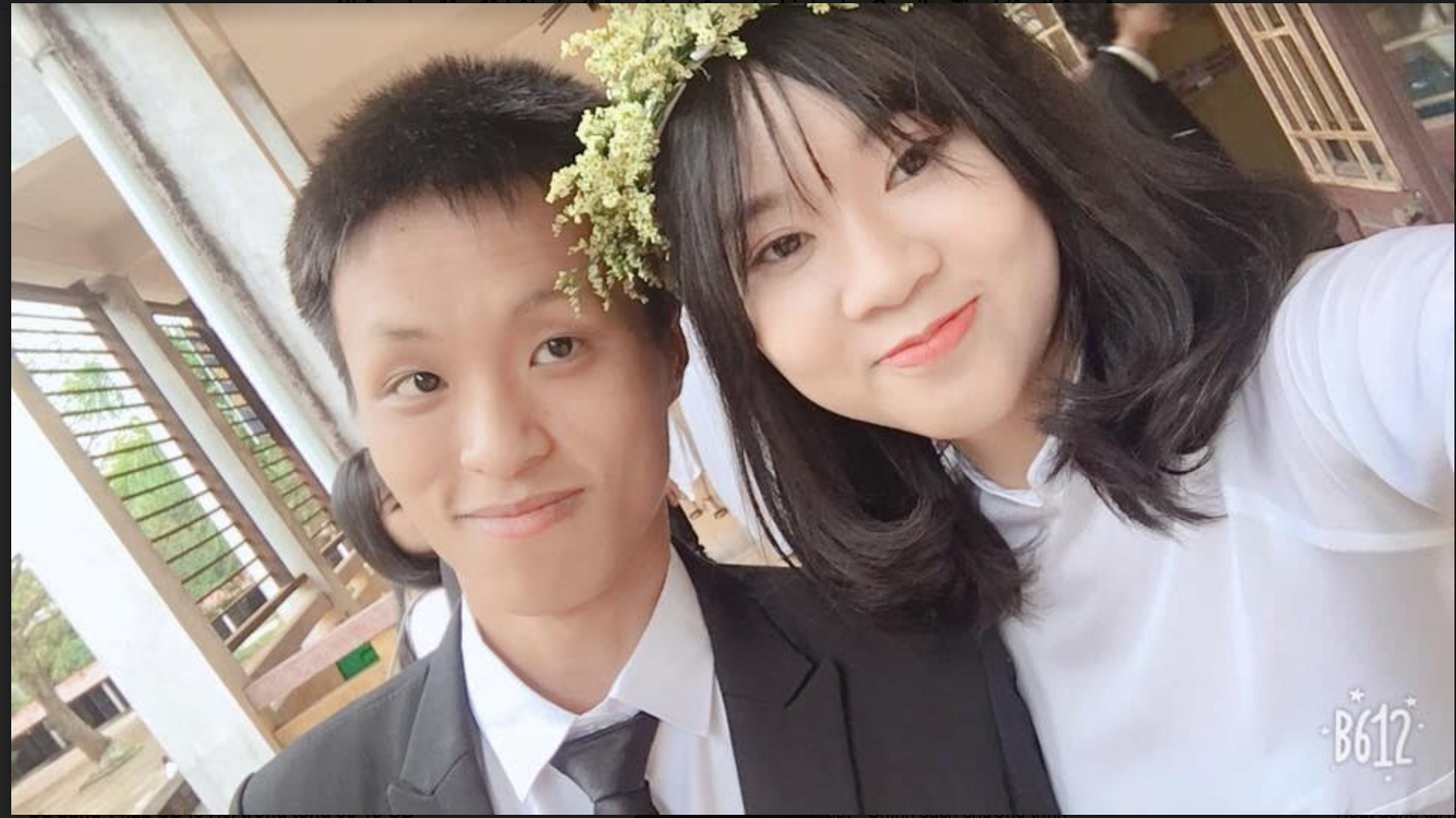 Vương Hoàng Xuân Hoàng (trái) xuất sắc giành 29,05 điểm khối A. 