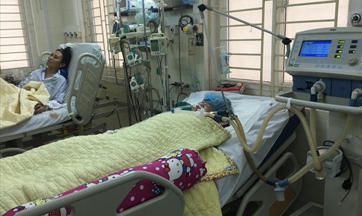 Người tham gia BHYT đang điều trị tại Bệnh viện Bạch Mai. Ảnh: H.A