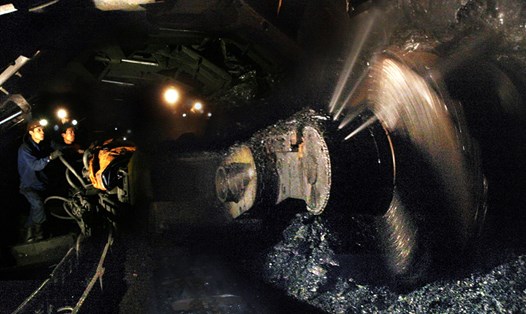 Sản xuất than ở Cty CP than Vàng Danh- TKV. Ảnh: T.N.D