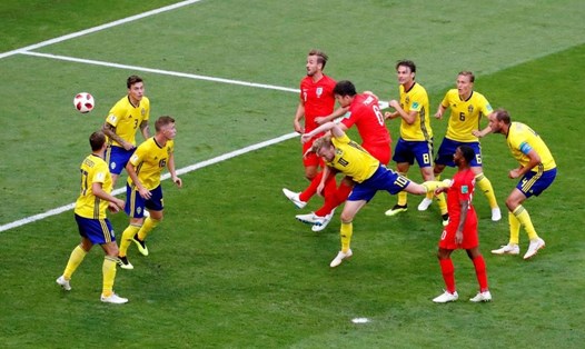 Đội tuyển Anh trong một tình huống đá phạt góc
