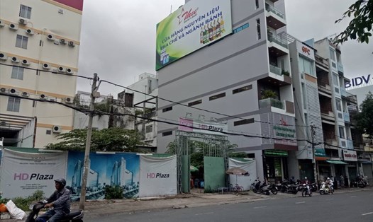 Khu đất tại góc đường Phan Đình Phùng - Võ Văn Tần cho Cty TNHH Đầu tư Thương mại Bất động sản HD Plaza thuê, nhưng không thông qua đấu giá (ảnh: P.V)