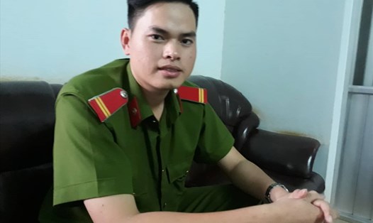 Trung sĩ Lê Văn Mông.