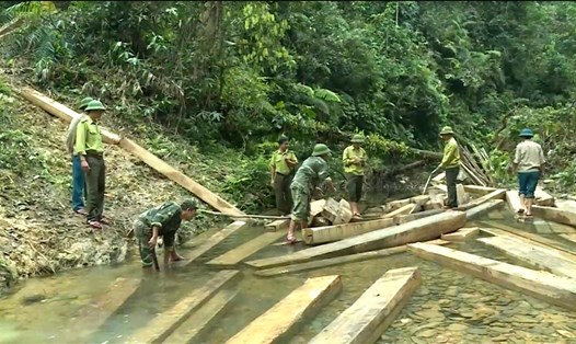 Việc rừng phòng hộ Tuyên Hóa bị phá nát với gần 100 khối gỗ được phát hiện đã gây bức xúc dư luận.