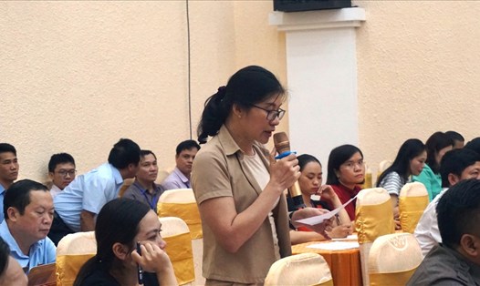 Đại biểu HĐND tỉnh Nghệ An phát biểu tại kỳ họp. Ảnh: PV