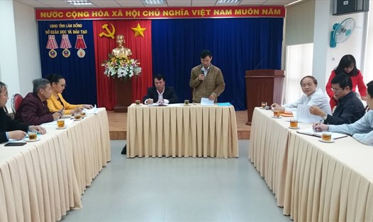 Ông Phạm Sỹ Bỉnh, phát biểu tại buổi công bố điểm thi chấm thẩm định tại Hội đồng thi tỉnh Lâm Đồng