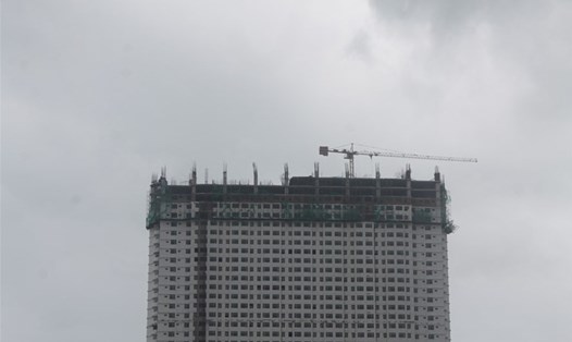 Các tầng vượt của dự án Tổ hợp khách sạn - căn hộ cao cấp Mường Thanh Khánh Hòa. Ảnh: PV