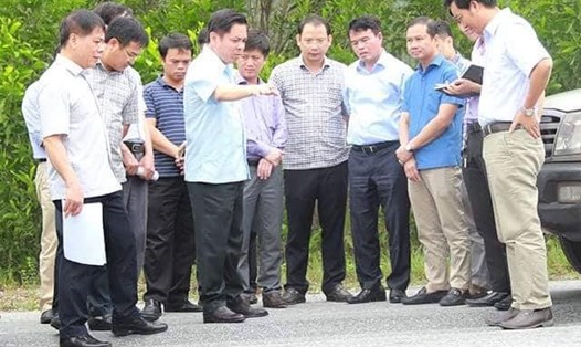 Bộ trưởng Bộ GTVT - Nguyễn Văn Thể cùng đoàn công tác đã thị sát và yêu cầu nhà thầu khắc phục sửa chữa