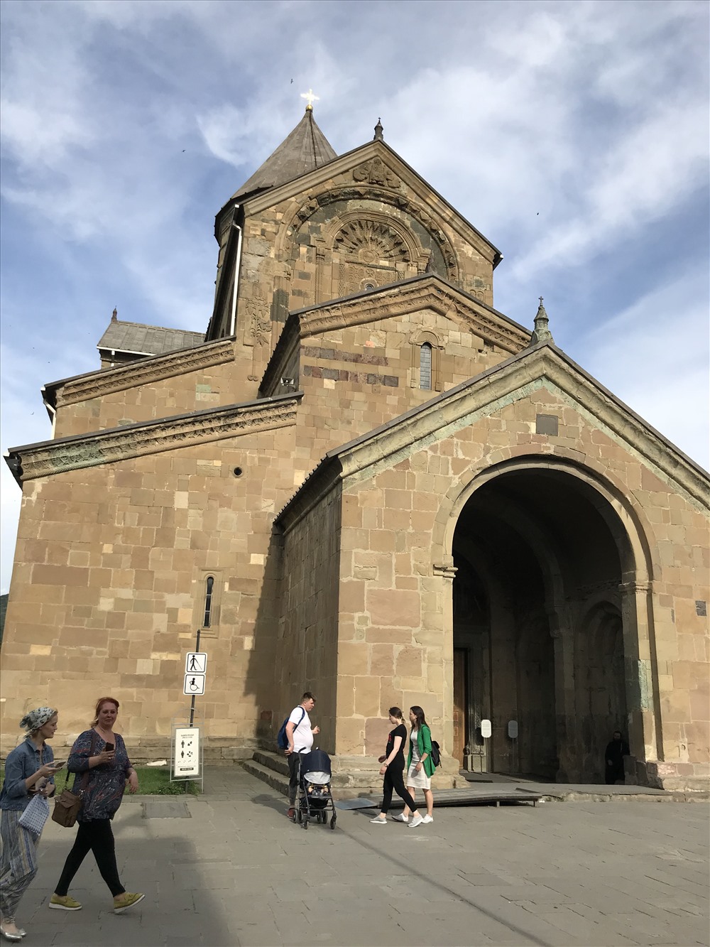 Thánh đường Svetitskhoveli. Ảnh: H.V.M