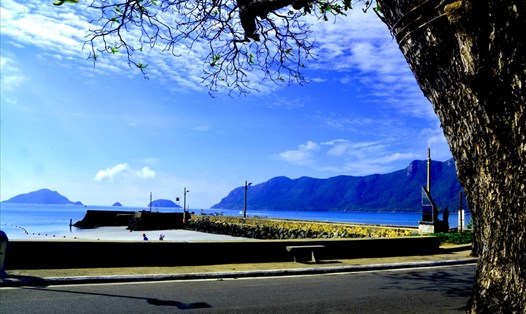 Cầu 914, nơi tuyên truyền để hoàn thành, đã có 914 chí sĩ yêu nước ngã xuống vì lao động khổ sai. Ảnh: Lục Tùng