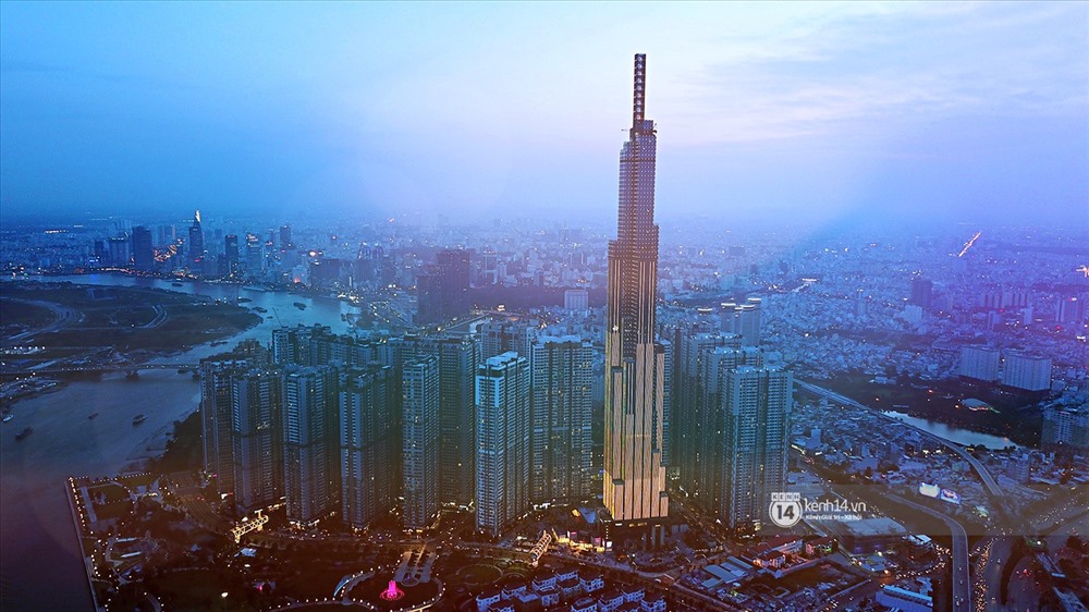 Lên ngay tòa tháp The Landmark 81 chọc trời ngắm toàn cảnh Sài Gòn