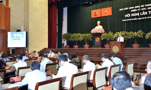 Bí thư Thành ủy TPHCM Nguyễn Thiện Nhân phát biểu khai mạc Hội nghị Thành ủy sáng 4.7.  Ảnh: M.Q