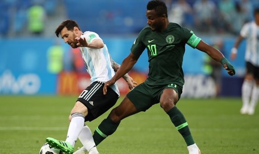 Mikel vẫn ra sân trong trận đấu với Argentina dù cách đó ít giờ cha anh đã bị bắt cóc và đòi tiền chuộc ở quê nhà Nigeria. Ảnh: FIFA