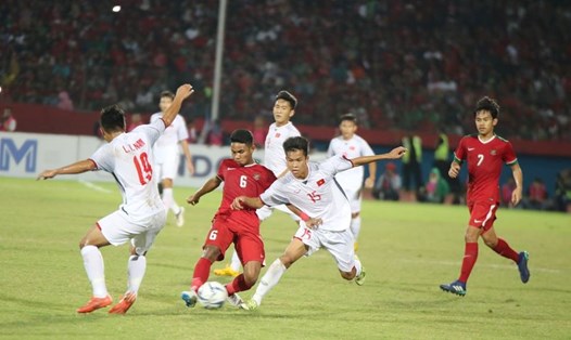 Để thua U19 Indonesia với tỉ số 0-1, U19 Việt Nam đứng trước nguy cơ bị loại khỏi giải U19 Đông Nam Á 2018 ngay ở vòng bảng.