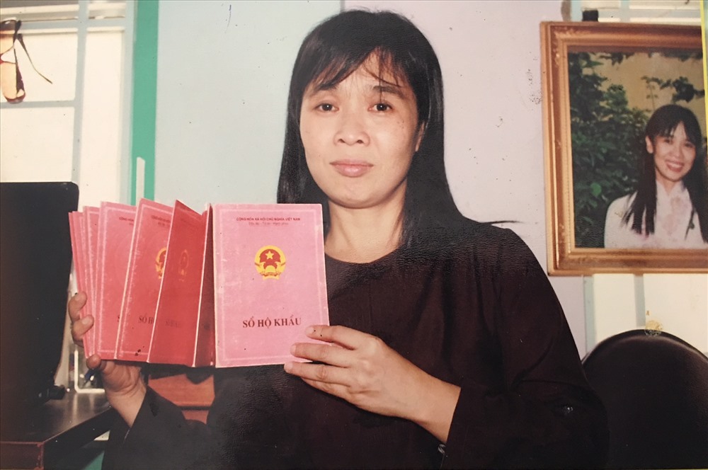 Chị Huỳnh Tiểu Hương - "người mẹ trăm con", là sáng lập viên ra Trung tâm nhân đạo Quê Hương. Ảnh: C.H