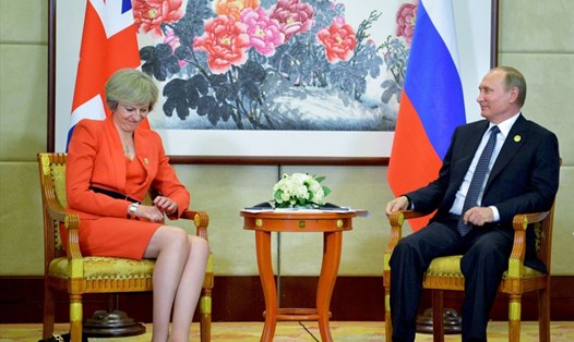 Tổng thống Vladimir Putin gặp Thủ tướng Theresa May bên lề G20 ở Trung Quốc năm 2016. Ảnh: AFP