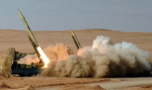 Iran lần đầu thử tên lửa trong năm 2018. Ảnh: FN. 
