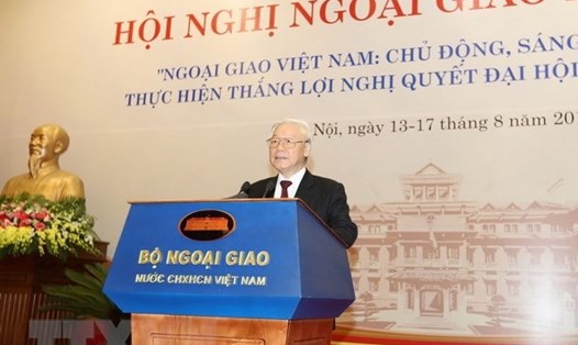 Tổng Bí thư Nguyễn Phú Trọng phát biểu chỉ đạo Hội nghị Ngoại giao lần thứ 30. Ảnh: TTXVN