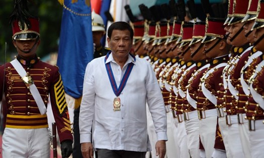 Tổng thống Rodrigo Duterte sẵn sàng từ chức sớm. Ảnh: AFP