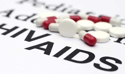 Người nhiễm HIV dùng thuốc đều đặn có thể sống khoẻ mạnh