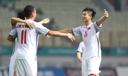 Chiến thắng 2-0 trước U23 Nepal khiến U23 Việt Nam có cùng 6 điểm và hiệu số +5 với U23 Nhật Bản nên chưa thể quyết định được ngôi đầu bảng D. Ảnh: Đ.Đ