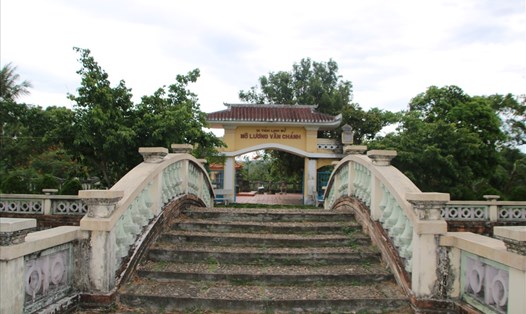 Mộ Lương Văn Chánh nằm ở xã Hòa Trị, huyện Phú Hòa. Ảnh: P.Nhơn