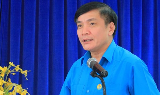 Chủ tịch Tổng LĐLĐVN Bùi Văn Cường phát biểu chỉ đạo trong buổi làm việc với LĐLĐ tỉnh Bến Tre ngày 20.8.