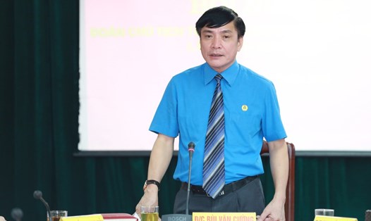 Đồng chí Bùi Văn Cường - Uỷ viên Trung ương Đảng, Chủ tịch Tổng LĐLĐVN  - phát biểu khai mạc Hội nghị. 