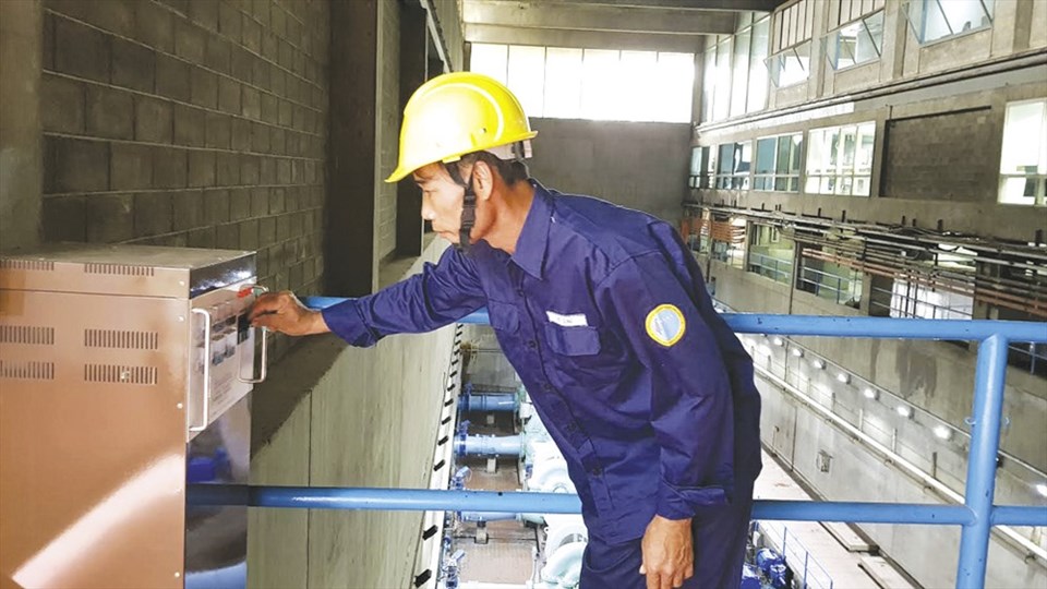 Anh Võ Dũng có nhiều sáng kiến cải tiến làm lợi cho doanh nghiệp. Anh Võ Dũng có nhiều sáng kiến cải tiến làm lợi cho doanh nghiệp.