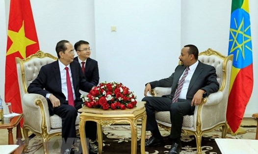 Chủ tịch Nước Trần Đại Quang và Thủ tướng Ethiopia Abiy Ahmed. Ảnh: TTXVN.