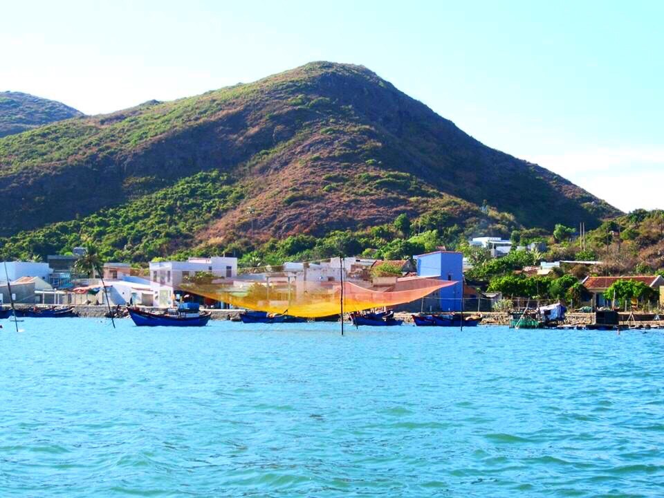 Một góc làng chài Hải Minh ,một điểm du lịch khám phá mới mà còn ít người biết đến. Ảnh: Tường Quyên