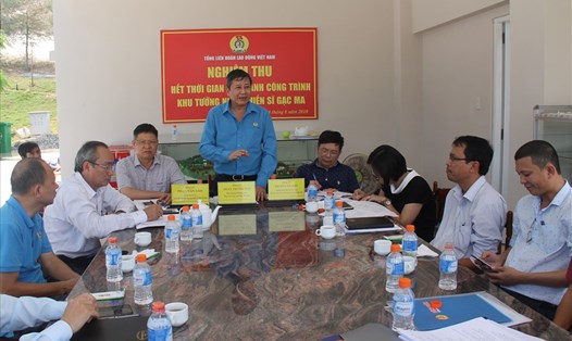 Phó Chủ tịch Thường trực Tổng LĐLĐVN Trần Thanh Hải phát biểu kết luận tại buổi nghiệm thu công trình Khu tưởng niệm chiến sĩ Gạc Ma. Ảnh: PV