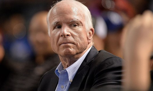 Thượng nghị sĩ John McCain. Ảnh: People