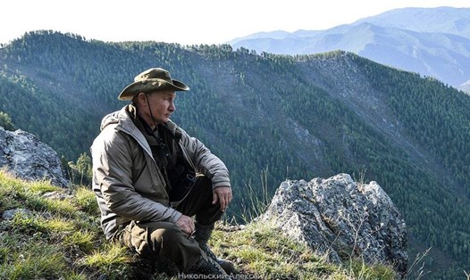 Tổng thống Putin trong kỳ nghỉ cuối tuần ở Siberia. Ảnh: Kremlin