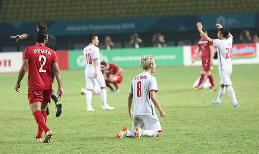 Trên áo đấu của các cầu thủ Srya lại chỉ có tên nước mà không có tên cầu thủ như thường thấy