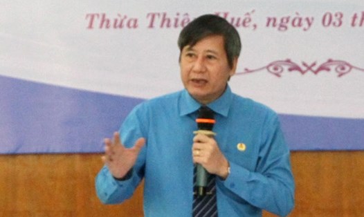 Đồng chí Trần Thanh Hải - Phó Chủ tịch Thường trực Tổng LĐLĐVN - chủ trì hội thảo. Ảnh: HƯNG THƠ