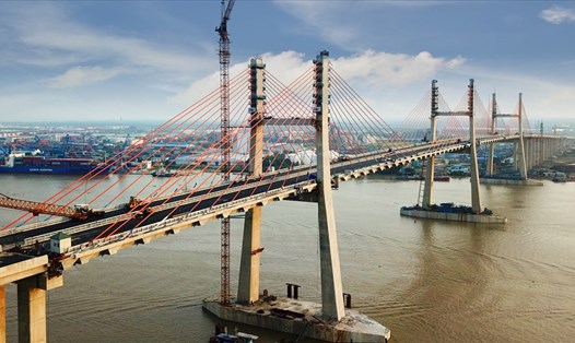 Cầu Bạch Đằng do chính người Việt Nam thiết kế và thi công. Ảnh: Đỗ Phương