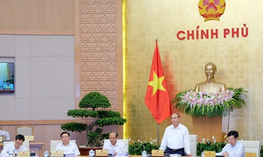 Thủ tướng Nguyễn Xuân Phúc phát biểu khai mạc phiên họp Chính phủ thường kỳ tháng 8.2018. Ảnh: Q.H