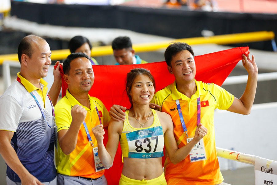 Bùi Thu Thảo mang về tấm HCV lịch sử cho điền kinh Việt Nam. Ảnh: Đ.Đ