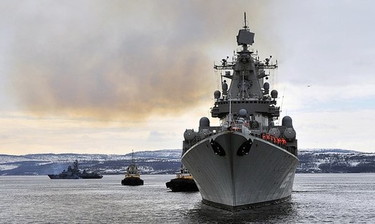 Tuần dương hạm mang tên lửa Nguyên soái Ustinov của Hạm đội Biển Bắc sẽ dẫn đầu lực lượng đặc nhiệm hải quân Nga tham gia tập trận. Ảnh: TASS