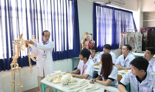 Một tiết học của sinh sinh Đại học Nguyễn Tất Thành. Ảnh: Website của nhà trường.