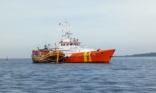 Tàu Sar 413 thực hiện nhiệm vụ tham gia cứu nạn