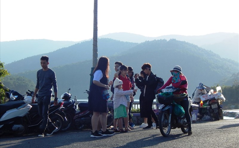 Tình trạng chèo khéo du khách sẽ được chấn chỉnh và xử phạt nghiêm.