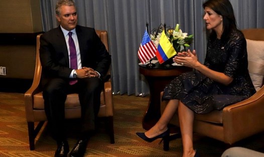 Tổng thống Colombia Ivan Duque và Đại sứ Mỹ tại Liên Hợp Quốc Nikki Haley. Ảnh: Reuters. 