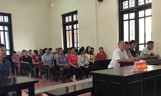 TAND huyện Mê Linh mở phiên xét xử vụ án cố ý gây thương tích sáng nay (10.8). Ảnh: ĐVC.